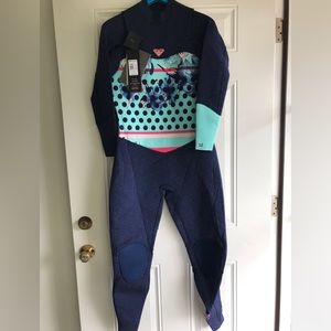 Wetsuit Roxy size 12